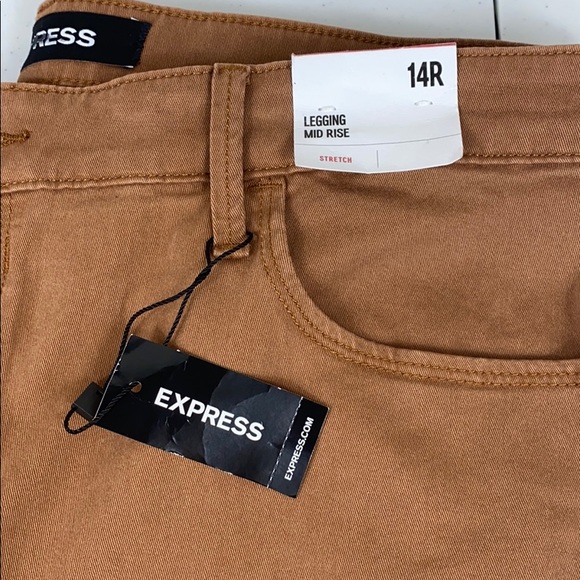 Express Mid Rise Carmel Legging Jean - Picture 2 of 7